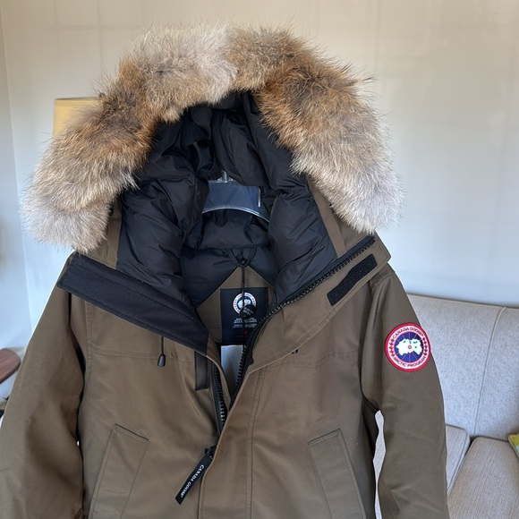 Canada Goose NWT Men’s Langford Heritage Parka Size S Military Green w Fur - Picture 2 of 11